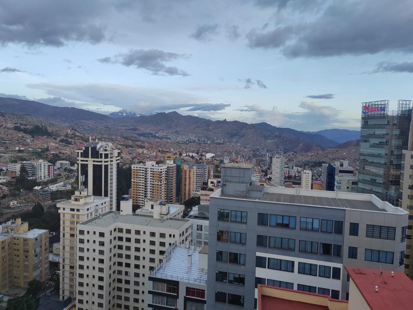 Departamento Centrico, Pasos A Embajada Americana, Multicine La Paz